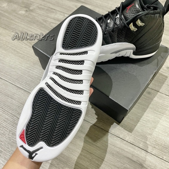 Air Jordan 12 Retro Black White Silver GS - Picture 8 of 10